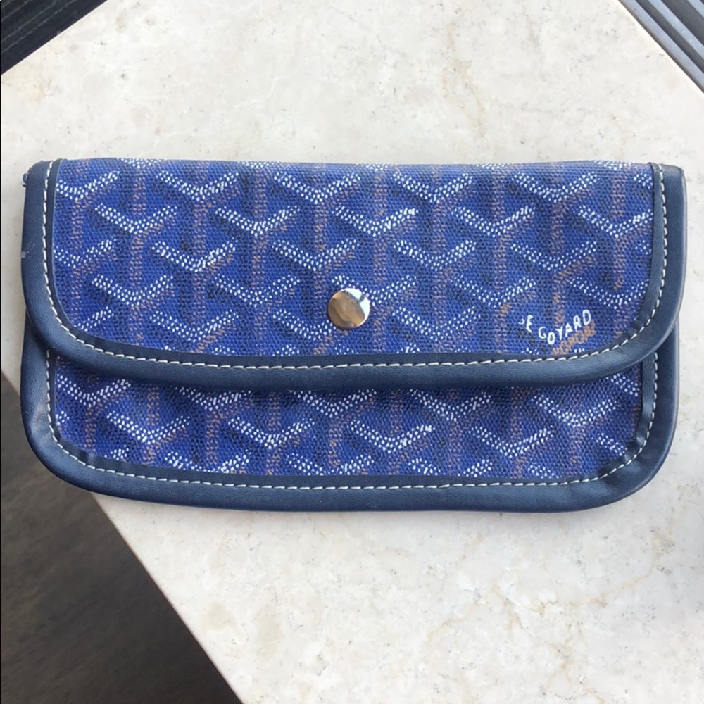 Goyard pouch